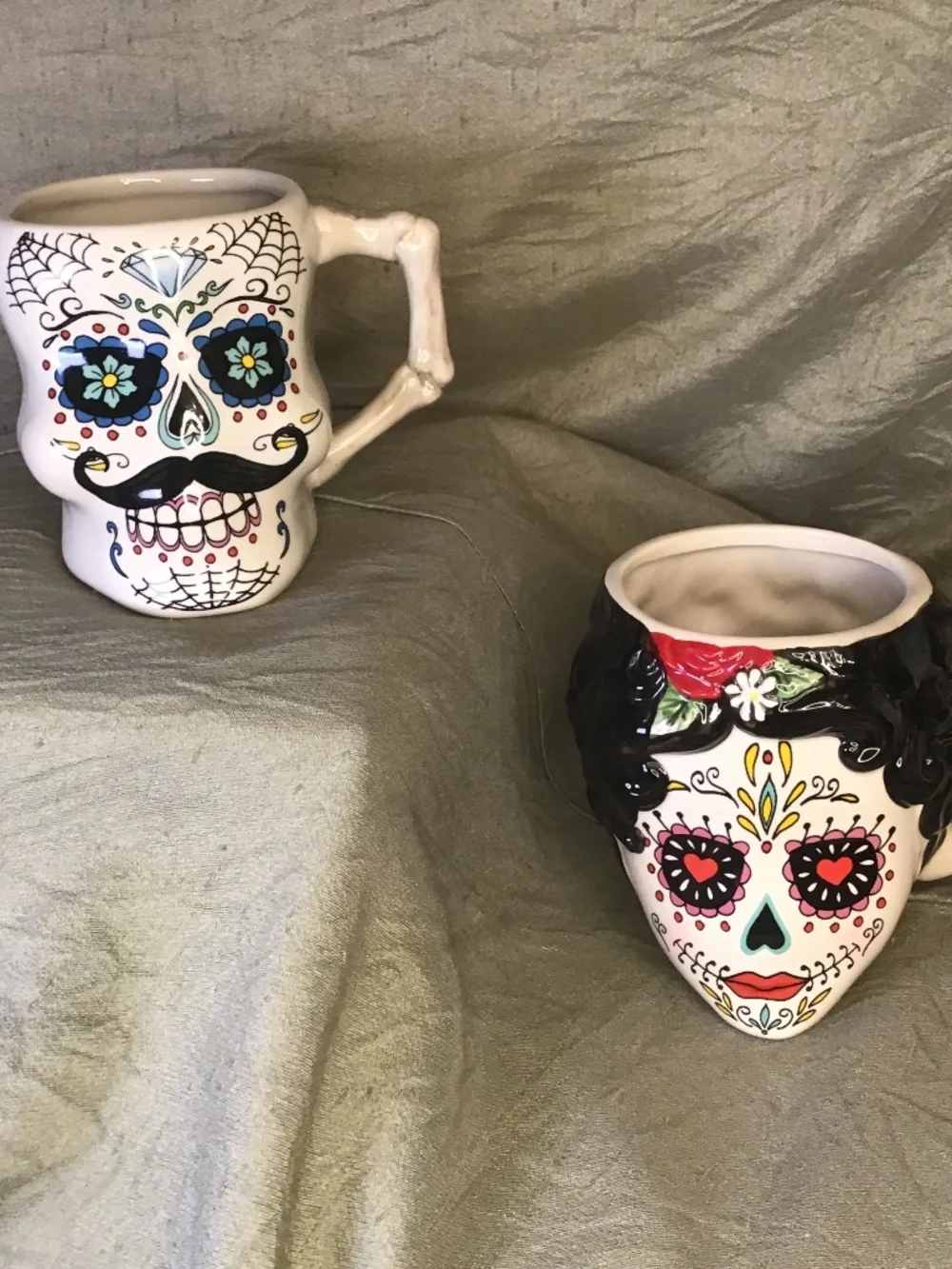 Cracker Barrel Day of the Dead 3D Set of 2 Male Female Sugar Skull Oversized Mug